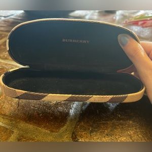 Burberry sun glasses case vintage